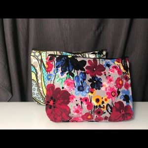 Thirty-One Zipper Pouch set of two